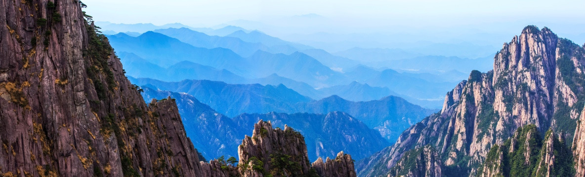 重峦叠嶂