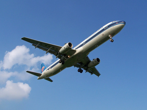 飛機降落 中國南方航空