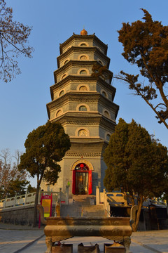 青岛湛山寺药师塔