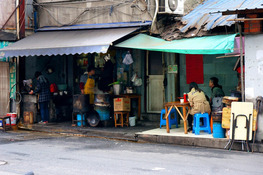 上海老城区路边小饮食店