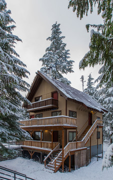 雪地小屋