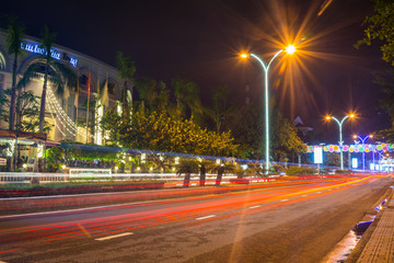 越南芽莊夜景 越南街道
