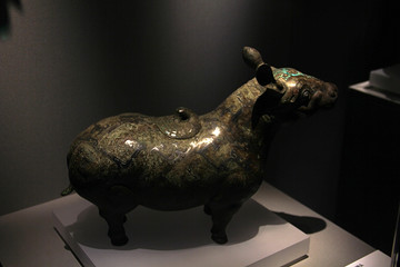 南京博物院 青铜兽酒器
