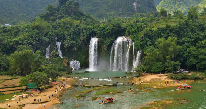 瀑布风景