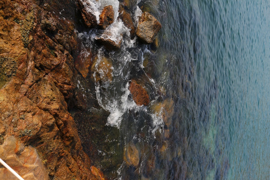海滩 海水 礁石 石头