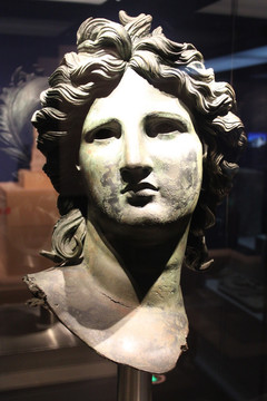 罗马帝国时期青铜阿波罗头像
