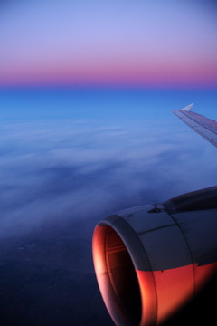 夜空 飞行 夕阳余晖