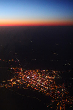 夜空 俯瞰 城市 灯火