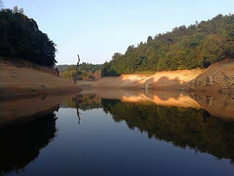 山水 一色