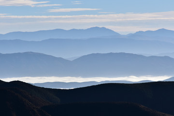 山峦 层层叠叠