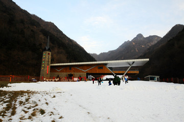 西安翠华山滑雪场