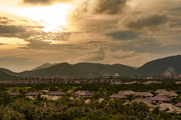 山景房