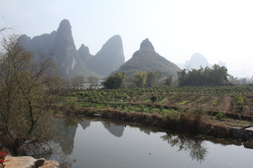 小河