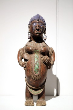非洲木雕大肚妇女雕像