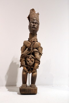 非洲木雕捆捆绑绑身体男人雕像