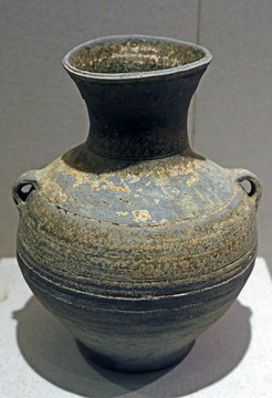 汉代原始青瓷双系壶