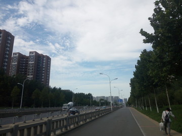 城市上的藍(lán)天