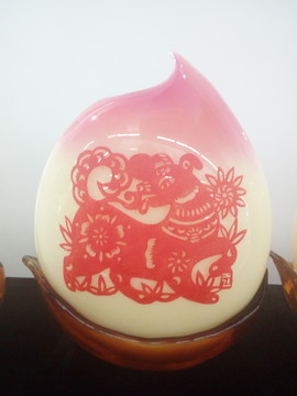 十二生肖寿桃陶瓷