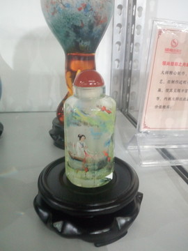鼻煙壺