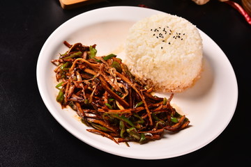 香干肉丝饭