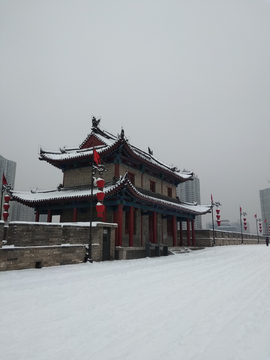 西安古城墙雪景