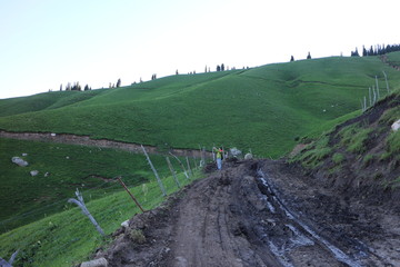 泥泞的山路