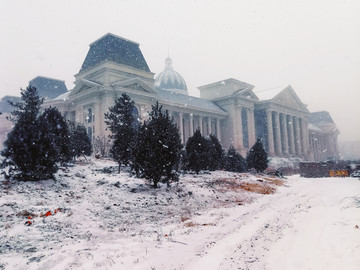 欧式建筑和雪景