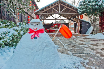 潘安水镇雪人