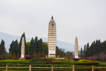 云南民族村三塔