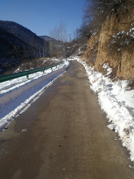 雪中的乡村公路 乡村公路