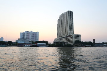 曼谷湄南河黄昏