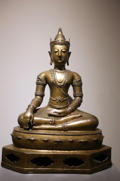 泰国铜雕莲花坐盘腿佛像