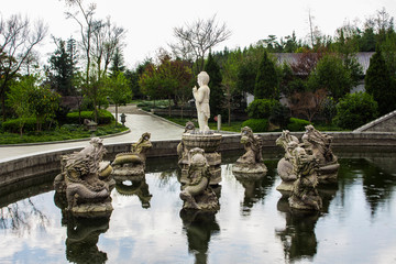 大理崇圣寺九龙沐浴