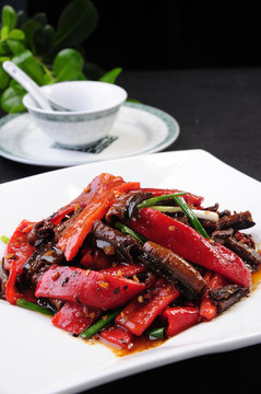 辣椒炒鱔片