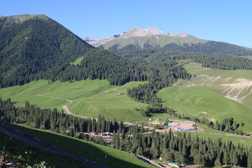 山沟山村