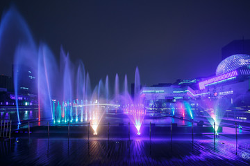 音乐喷泉夜景