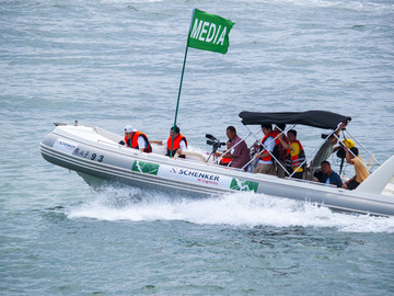 青岛国际帆船赛媒体船