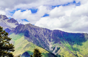 黄龙景区大山