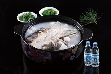 泉水燉南灣大魚頭