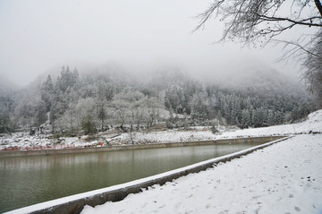 雪景图 冷水镇雪景图