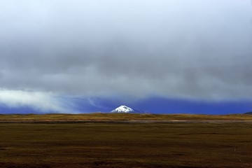 青藏线上的雪山