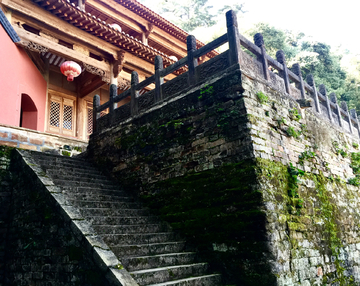 寺庙阶梯