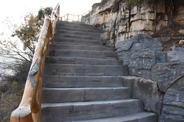 登山石台阶