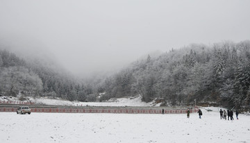 雪景图 重庆冷水镇雪景图