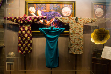 民国女性旗袍