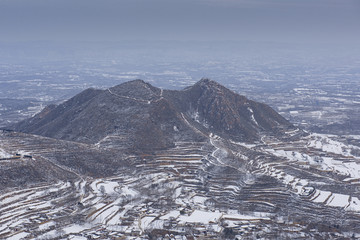 凌云山雪霁