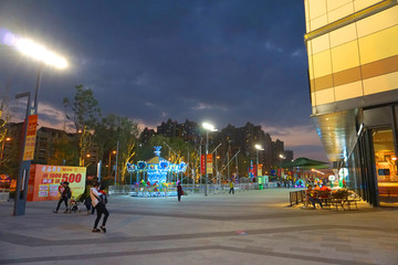 成都新城吾悦广场 夜景