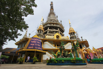 泰式寺庙 尖顶寺庙 尖顶建筑