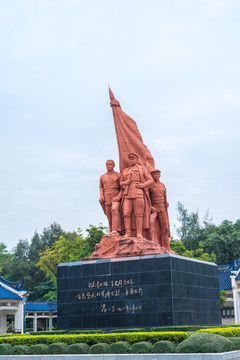 革命雕塑李明瑞韦拔群纪念碑