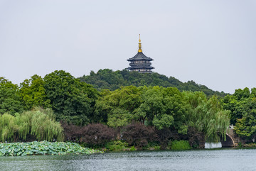 西湖雷峰塔